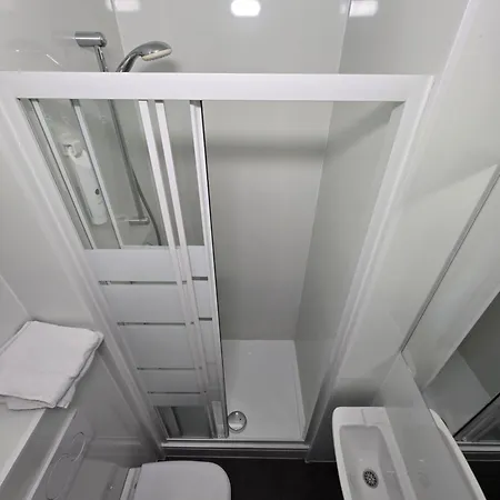 فندق Premiere Classe Arras - Les Mofflaine 2*