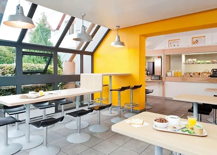 Premiere Classe Arras - Les Mofflaine Hotel